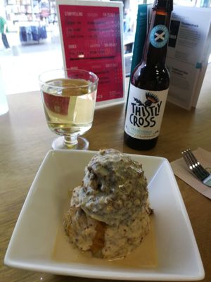 Vegan haggis and cider at The Haggis Box in Edinburgh