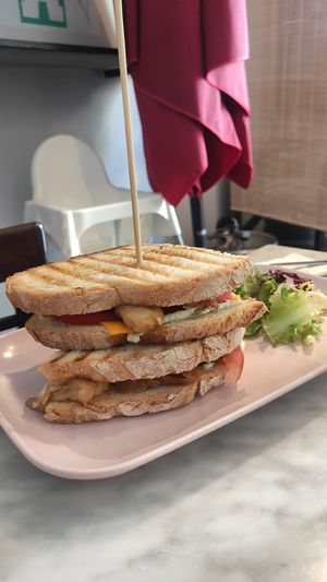  at Vida Cafe in Barcelona