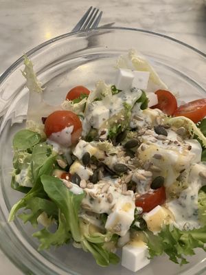 Ensalada con queso vegano  at Vida Cafe in Barcelona