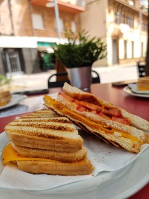 Delicious trikini at Vida Cafe in Barcelona