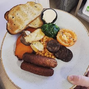 Full English breakfast - vegan option at The Bruce Arms in Ripon