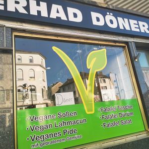 Storefront at Serhad Döner in Aachen