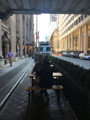 Outdoor seating at Playa Bowls - Park Ave in New York City