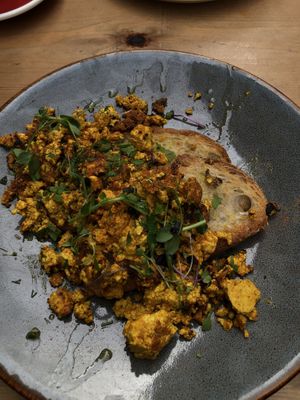 tofu scramble at Caravelle in Barcelona