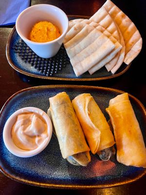 Roasted Red Pepper Hummus & Flatbread + Black Pudding Spring Rolls at The Old Cross Inn in Blairgowrie