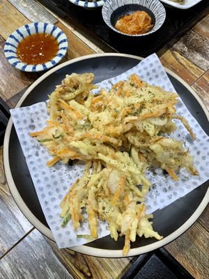 Deep fried mixed vegetables   at Half Forest - 식을탐하다 in Jeju