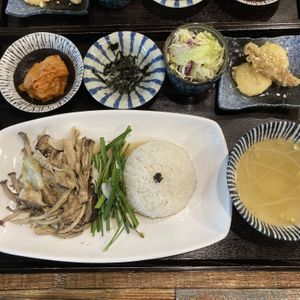   at Half Forest - 식을탐하다 in Jeju