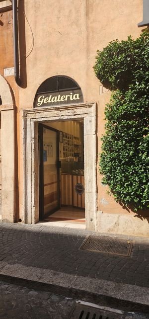  at Gelateria Del Monte in Rome