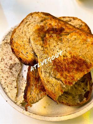   at Fifi Almacén in Buenos Aires