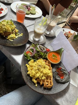 Shashuka Waffel und Stulle  at Verde in Karlsruhe