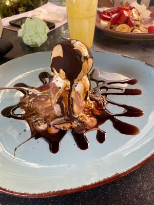 Snickers Eis   at Verde in Karlsruhe