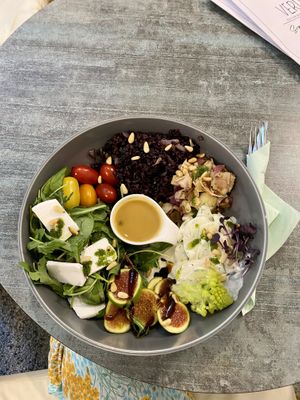 Mediterranean Spirit Bowl  at Verde in Karlsruhe