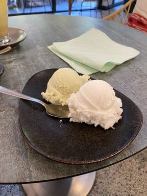Pistachio and yogurt ice  at Verde in Karlsruhe