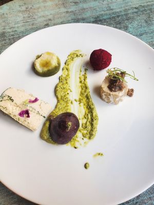 vegane "Käsepralinen" viererlei at Verde in Karlsruhe