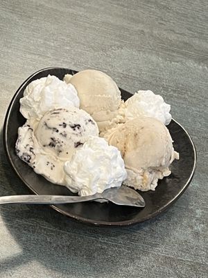 Ice cream   at Verde in Karlsruhe