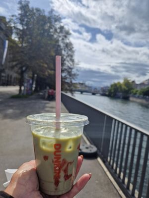  at Dunkin' - Hbf in Zurich