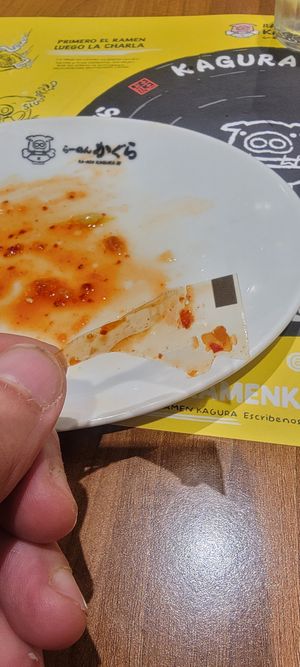 Plastic found in the kimchi at Ramen Kagura - Atocha in Madrid
