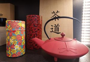 Teapots and tea tins at Teapots in Madrid