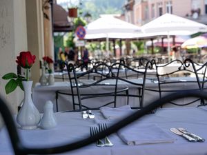 Outdoor tables at Savoya Spice in Tryavna