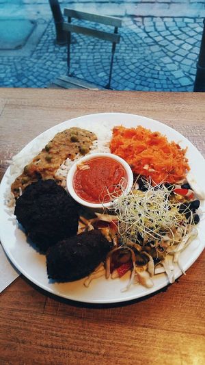 Kofte! at Najadacze.pl - Vege Kuchnia Swiata in Wroclaw