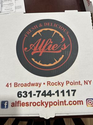 Pizza  at Alfie's in Rocky Point
