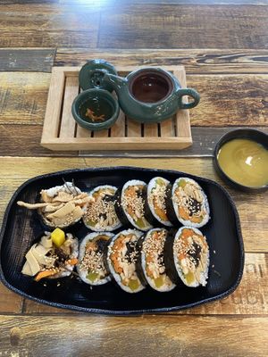 Vegan kimbap at Cheongchun Kimbap - 청춘김밥 in Yeosu