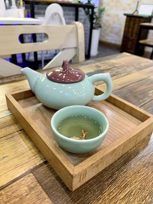 Free green tea  at Cheongchun Kimbap - 청춘김밥 in Yeosu