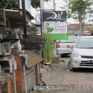 Front at The Little Green Cafe in Kerobokan Kelod