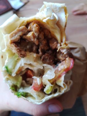 Veganes Gyros mit Oliven und Veta at Der Dicke Schmidt - Neustadt in Dresden