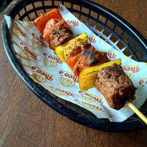  at Theo's Burguer & Dog in Sao Paulo