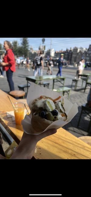 Aubergine and hummus pitta  at Maoz - Damrak in Amsterdam