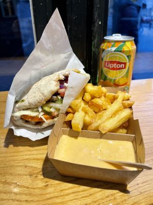 Meal deal  at Maoz - Damrak in Amsterdam
