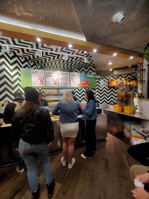  at Maoz - Damrak in Amsterdam