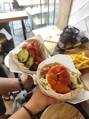  at Maoz - Damrak in Amsterdam