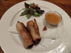 Frühlingsrollen mit Erdnusssauce at Bricín Restaurant and Boxty House in Killarney