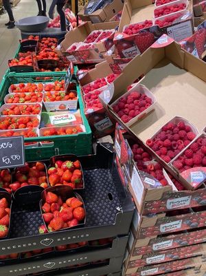 Produce  at MANOR in Lausanne