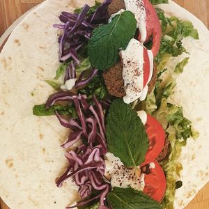 Galette Falafel VÉGÉTARIENNE ou Végan at Le Levantin in Clermont-ferrand