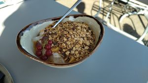Granola Bowl at Bloomell in Olten