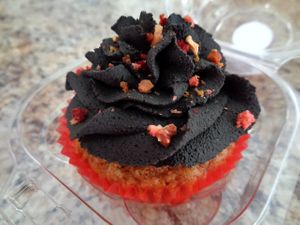 Strawberry w/ dark chocolate at Totally Sweet in Cleveland