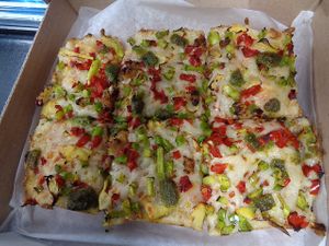 Supposed to be a deep dish vegan University Circle but they left off the broccoli and artichokes and put green peppers on instead, neither of which were asked for and was upsetting at Primoz Pizzeria in Mentor