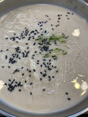 콩국수 (congugsu) - cold soy bean noodle soup  at Daom Noodle 다옴국수 in Seoul