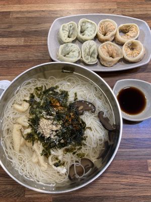 Janchiguksu + mandoo  at Daom Noodle 다옴국수 in Seoul