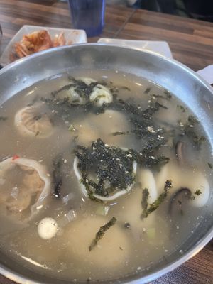 Rice cake dumpling soup  at Daom Noodle 다옴국수 in Seoul