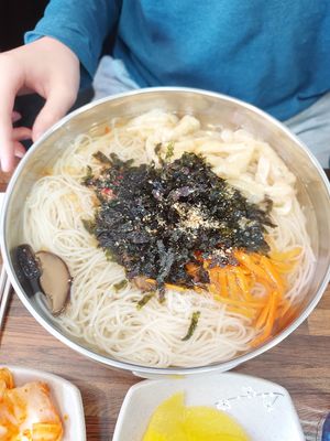 Traditional noodles at Daom Noodle 다옴국수 in Seoul