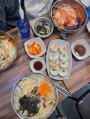 Janchi noodle, Bibim noodle, and vegan dumping. (Kimchi is not vegan)  at Daom Noodle 다옴국수 in Seoul