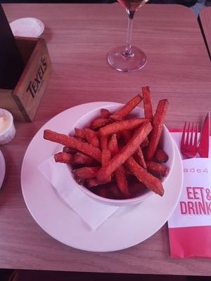 Potato fries at Kade 4 in Rotterdam