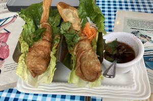 Vietnamese veggie roll with garlicky sauce at Veggie4Love in Hong Kong Island