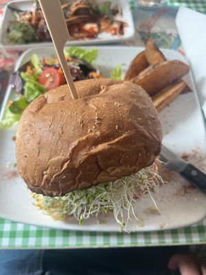 Vegan Burguer #Veganuary at Veggie4Love in Hong Kong Island