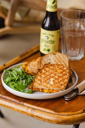  at Taylor's Cafe in Brussels