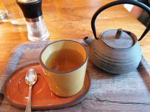 Tea at The Hungry Yogi  in Scionzier